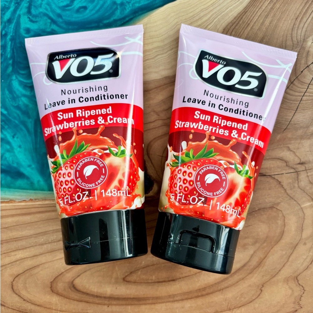 Alberto VO5 Nourishing Leave-in Conditioner - Sun Ripened Strawberries & Cream